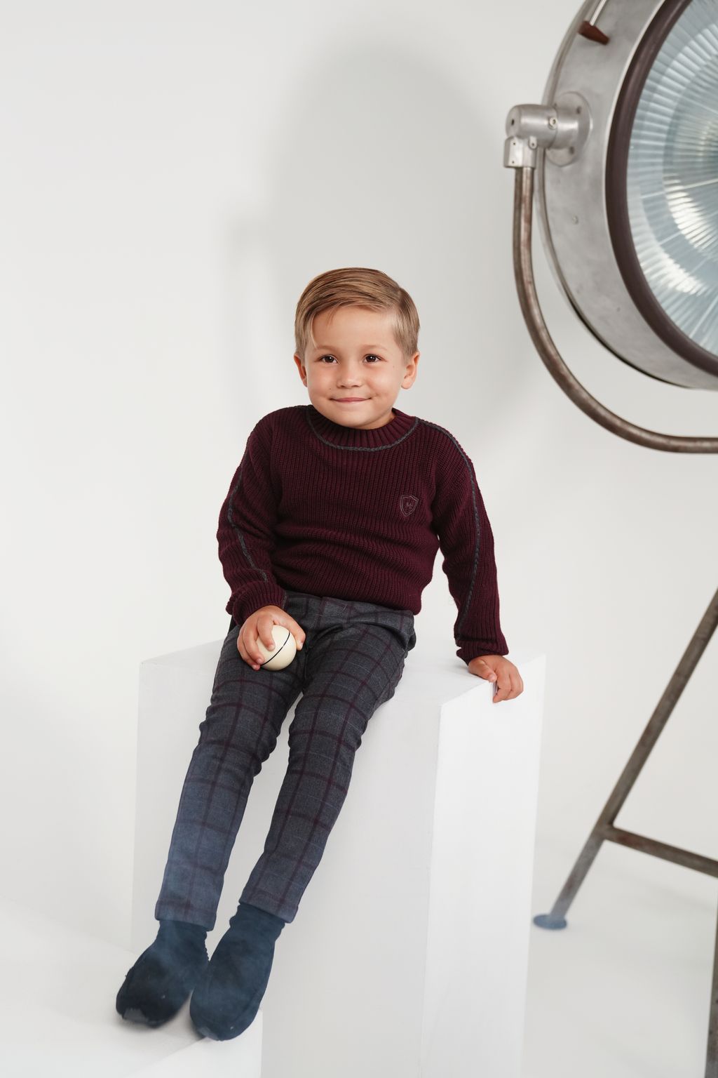 Rex wine piped sweater FW25